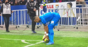 如何提高篮球比赛心理素质？