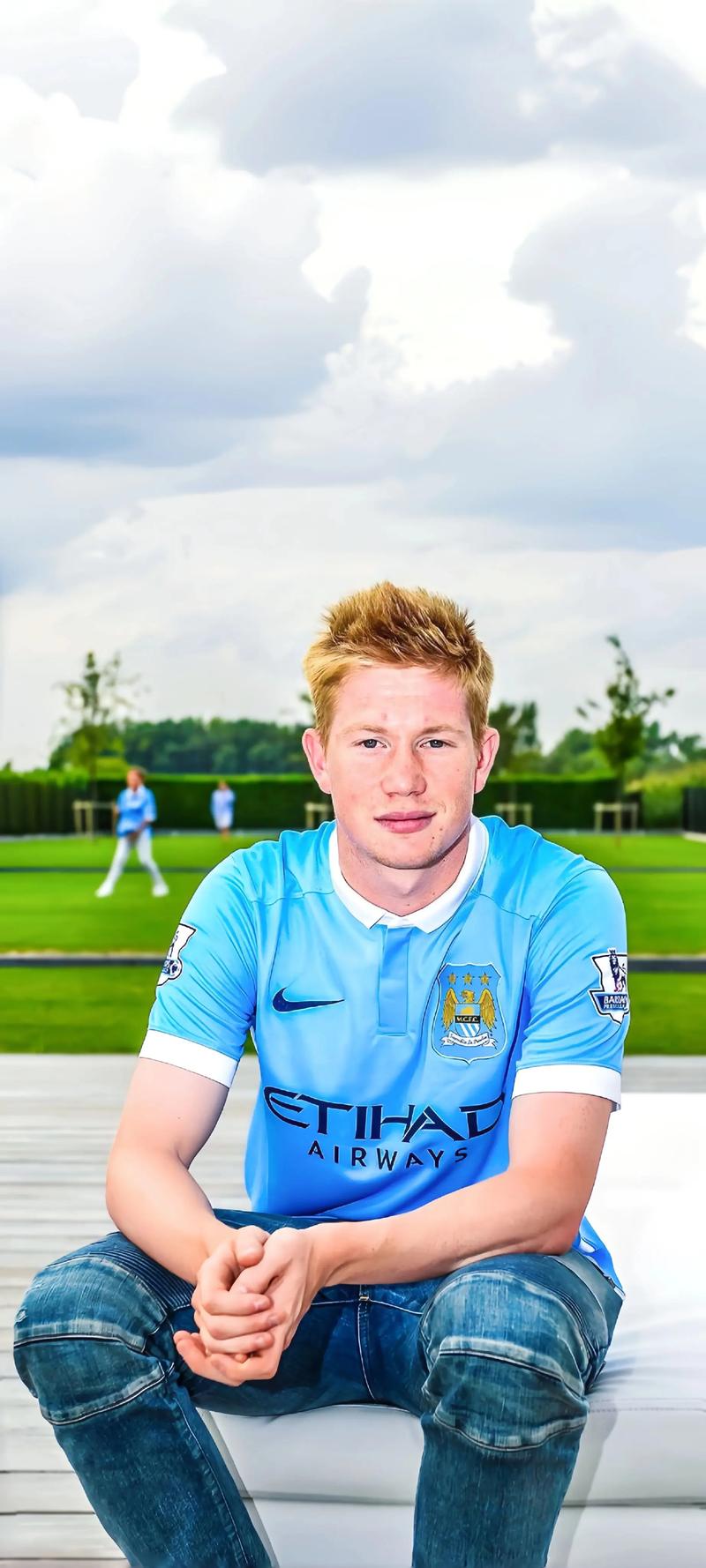 TBR：利物浦给伊萨克开超30万镑周薪，球员对这份报价很满意