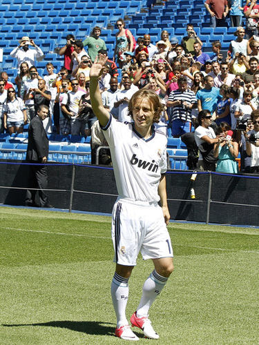 大连人队球迷热情依旧