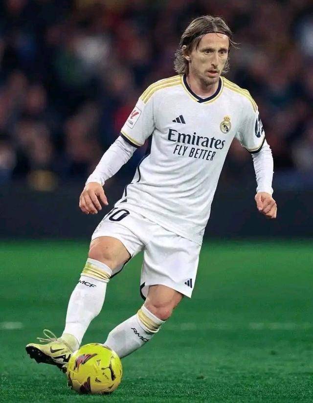 凯恩：转会拜仁是人生最好的决定之一，对长期留队持开放态度