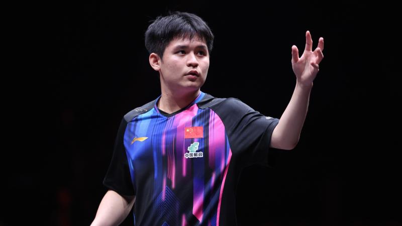 迪纳塔莱：斯帕莱蒂的进攻体系让前锋受益，相信球迷会喜欢他