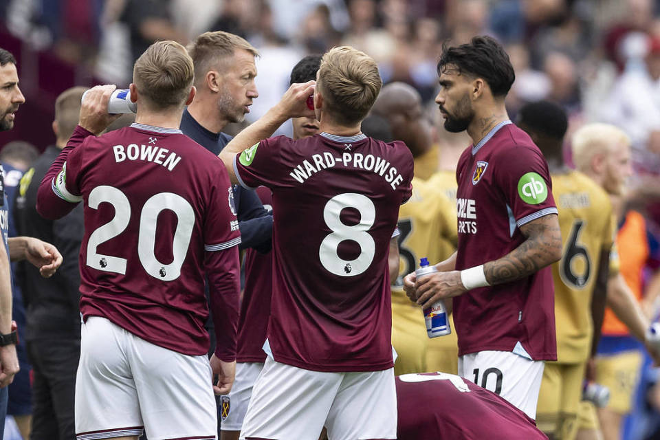 榜眼杜智博四川队正式比赛首秀惊艳，贡献全队最高的23分