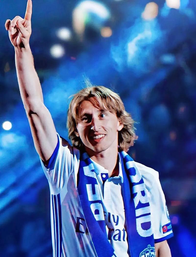 巴萨青训营中场人才井喷！拉马西亚再现黄金一代