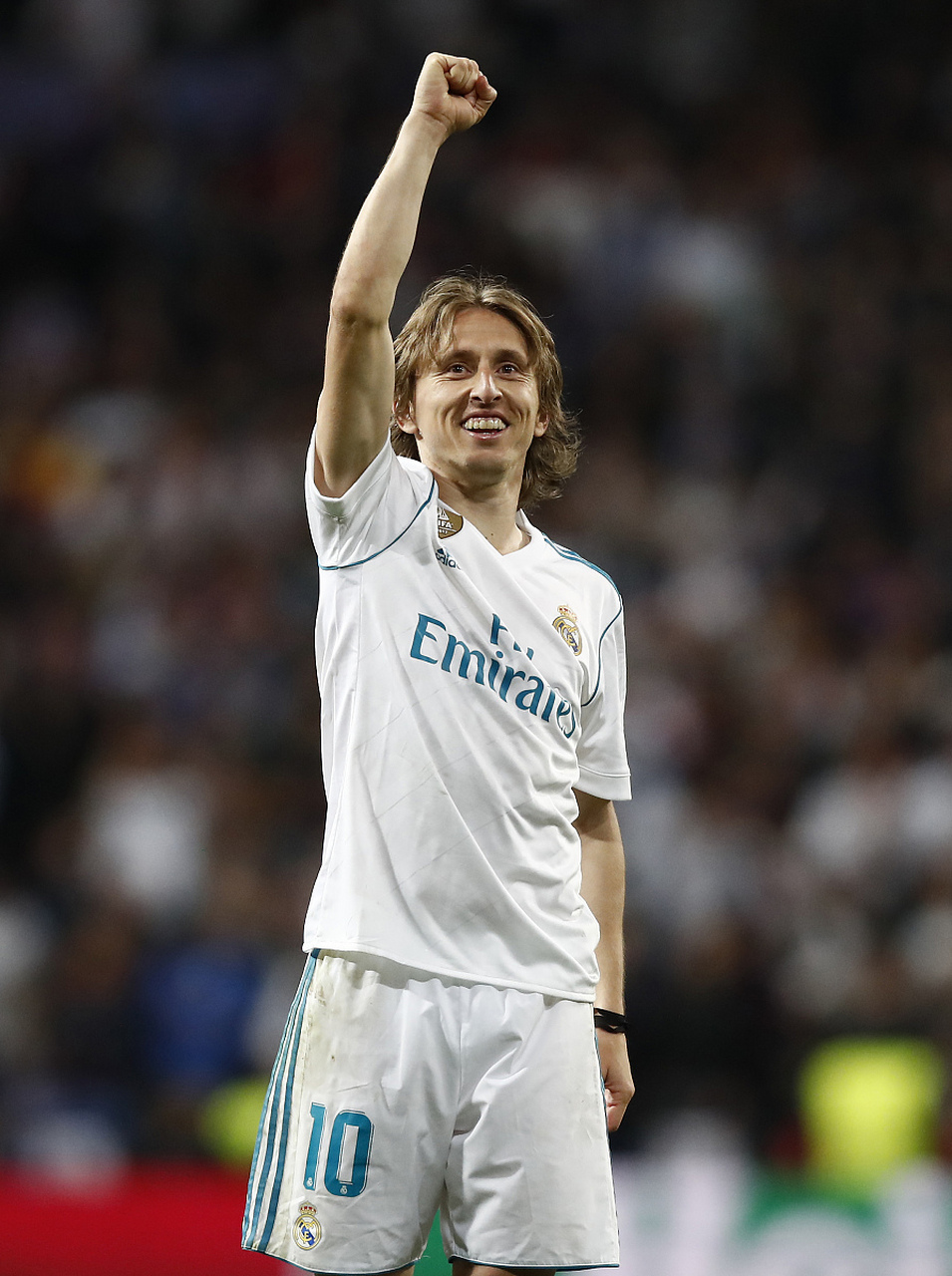 哈兰德的牺牲：曼城3-2绝杀利兹联，他全场仅1射门的背后意义