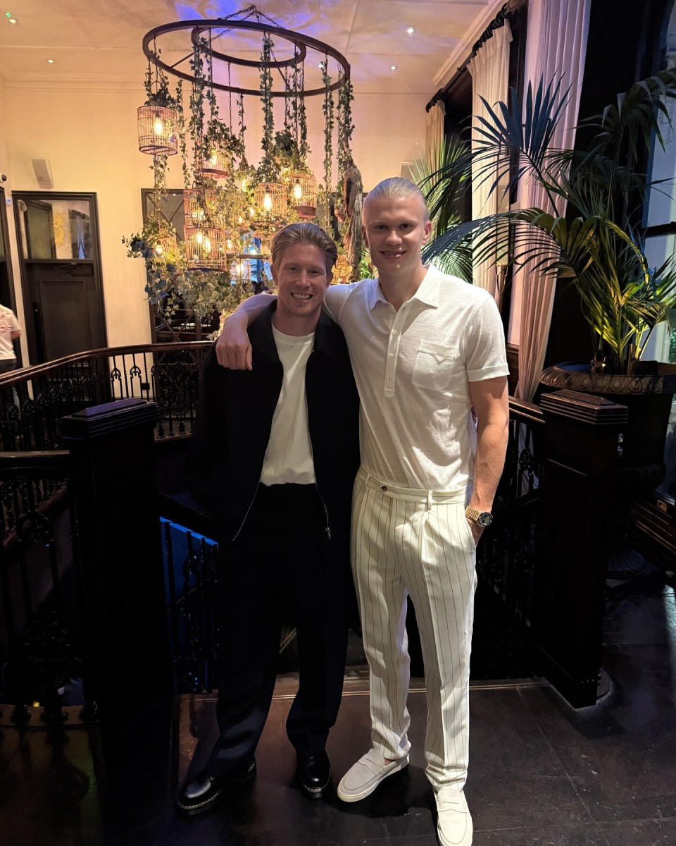 重回巅峰？内马尔17分钟戴帽助桑托斯赢球，赛后透露自己未来去向