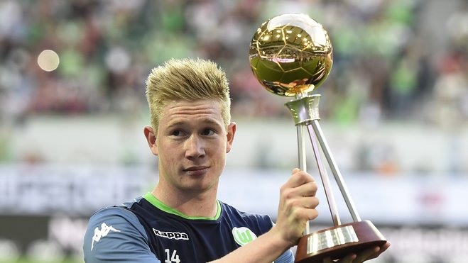 诺伊尔送礼+凯恩隐身！阿森纳3-1拜仁揭秘：欧冠5连胜靠的真是玄学？