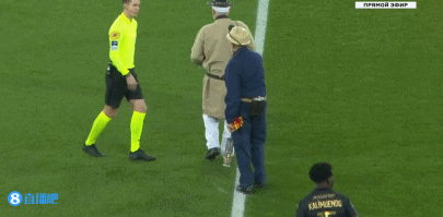 1-5惨败给马赛！尼斯主帅批球队：今晚我们送的礼物太多了（1-5不敌马赛！尼斯主帅痛斥球队：今夜送礼太多）